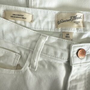 Universal Thread Women's Cream Ankle Bootcut Jeans